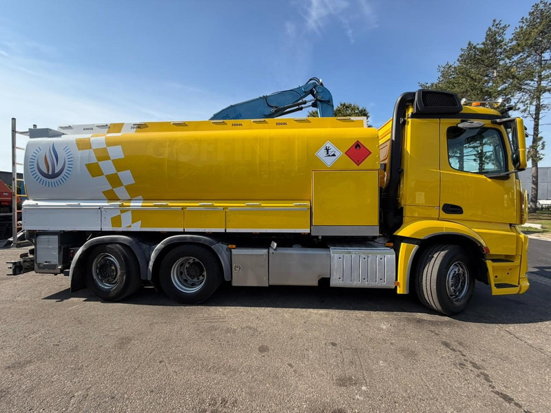 Mercedes-Benz ANTOS 2632 6x2 FUEL TANKER 16.000L - 4 COMP - DIESEL / PETROL - RETARDER - EURO 6 - LIFT / STEERING AXLE - *FULL AIR* - BE TRUCK - Autobot: foto 4 Mercedes-Benz ANTOS 2632 6x2 FUEL TANKER 16.000L - 4 COMP - DIESEL / PETROL - RETARDER - EURO 6 - LIFT / STEERING AXLE - *FULL AIR* - BE TRUCK - Autobot: foto 4