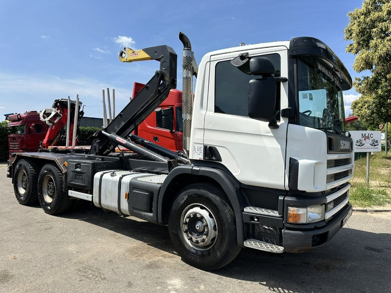 Scania 114C-340 6x4 HOOKLIFT 20T GANCHO - SPRING / BALLESTAS - CUBOS - MANUAL - EURO 3 - FR TRUCK - Kamion vetëngarkues: foto 1 Scania 114C-340 6x4 HOOKLIFT 20T GANCHO - SPRING / BALLESTAS - CUBOS - MANUAL - EURO 3 - FR TRUCK - Kamion vetëngarkues: foto 1
