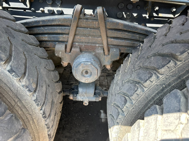 Scania 114C-340 6x4 HOOKLIFT 20T GANCHO - SPRING / BALLESTAS - MANUAL - EURO 3 - FR TRUCK - Kamion vetëngarkues: foto 4 Scania 114C-340 6x4 HOOKLIFT 20T GANCHO - SPRING / BALLESTAS - MANUAL - EURO 3 - FR TRUCK - Kamion vetëngarkues: foto 4