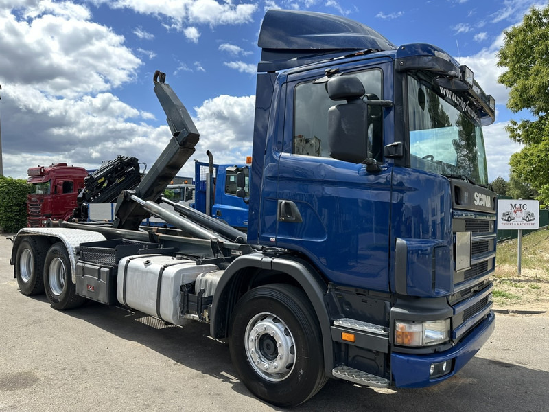 Scania 124L-420 6x2 HOOKLIFT VDL 20T - STEEL SPRING / BALLESTAS / BLATT - MANUAL - MECHANICAL PUMP - 10 TIRES DOUBLE WHEELS - Kamion vetëngarkues: foto 1 Scania 124L-420 6x2 HOOKLIFT VDL 20T - STEEL SPRING / BALLESTAS / BLATT - MANUAL - MECHANICAL PUMP - 10 TIRES DOUBLE WHEELS - Kamion vetëngarkues: foto 1