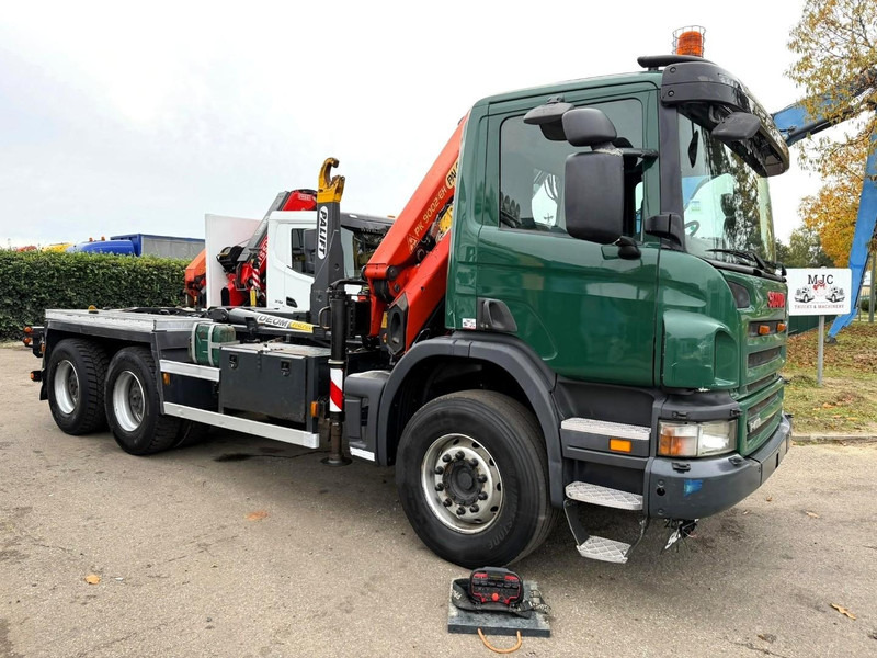 Scania P400 6x4 HOOKLIFT + CRANE PALFINGER PK9001 EH - RETARDER - 5/6F + ROTATOR + RADIO - WB 3m90 - EURO 5 - HUB REDUCTION / SPRING - BE TRUCK - Kamion vetëngarkues, Kamion me vinç: foto 2 Scania P400 6x4 HOOKLIFT + CRANE PALFINGER PK9001 EH - RETARDER - 5/6F + ROTATOR + RADIO - WB 3m90 - EURO 5 - HUB REDUCTION / SPRING - BE TRUCK - Kamion vetëngarkues, Kamion me vinç: foto 2