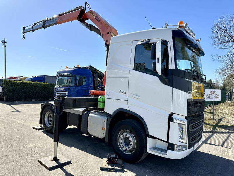 Volvo FH 540 TRACTOR + CRANE PK 18500 + RADIO - *449.000km* - EURO 6 - COC - 4 STABS - Kamion me vinç: foto 1 Volvo FH 540 TRACTOR + CRANE PK 18500 + RADIO - *449.000km* - EURO 6 - COC - 4 STABS - Kamion me vinç: foto 1