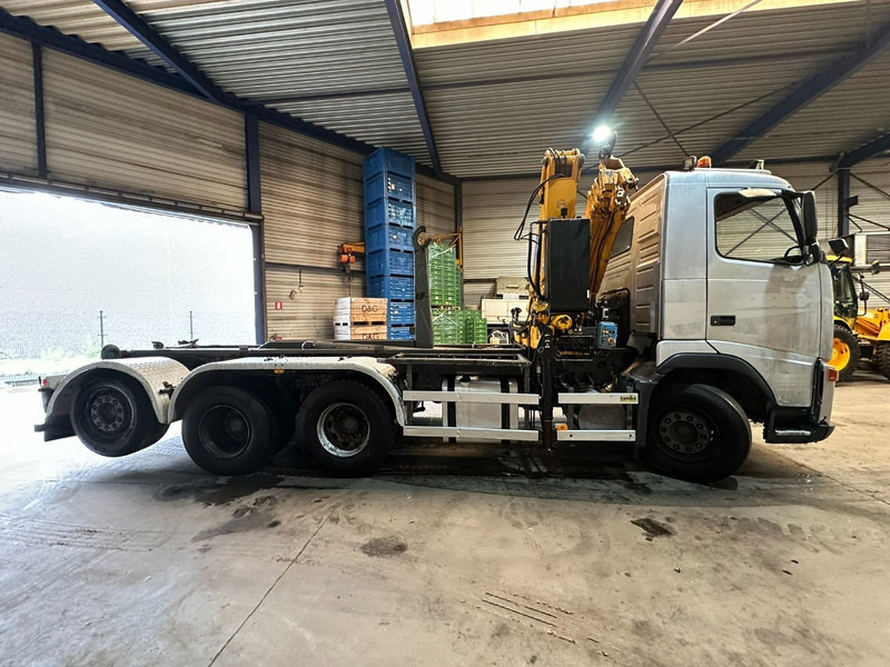 Volvo FH12-420 8x4 HOOKLIFT AJK + CRANE EFFER 250 - 3S - RADIO - TRIDEM LIFT + STEERING AXLE - I SHIFT - BE TRUCK - Kamion vetëngarkues, Kamion me vinç: foto 4 Volvo FH12-420 8x4 HOOKLIFT AJK + CRANE EFFER 250 - 3S - RADIO - TRIDEM LIFT + STEERING AXLE - I SHIFT - BE TRUCK - Kamion vetëngarkues, Kamion me vinç: foto 4