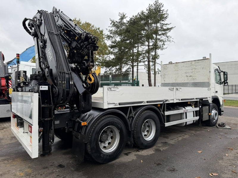 Volvo FM 300 6x4 + (25.8m!) CRANE HIAB 245 E-5 + JIB 65 X-3 + 2 ME - *228.000km* - MANUAL - A/C - EURO 3 - BELGIAN TRUCK - Kamion me vinç: foto 4 Volvo FM 300 6x4 + (25.8m!) CRANE HIAB 245 E-5 + JIB 65 X-3 + 2 ME - *228.000km* - MANUAL - A/C - EURO 3 - BELGIAN TRUCK - Kamion me vinç: foto 4