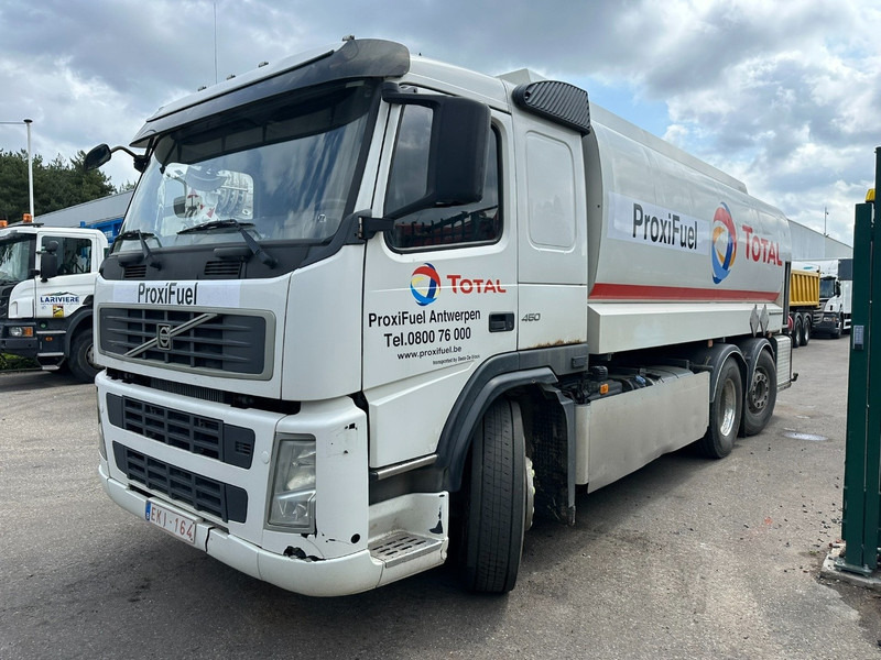 Volvo FM 450 6x2 19.000L - 5 COMP. FUEL TANKER / CITERNE - LIFT + STEERING AXLE - EURO 5 - - Autobot: foto 3 Volvo FM 450 6x2 19.000L - 5 COMP. FUEL TANKER / CITERNE - LIFT + STEERING AXLE - EURO 5 - - Autobot: foto 3
