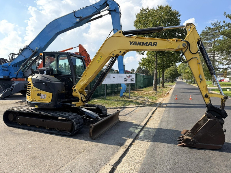 Yanmar VIO 80 8T - EXTRA HYDR F - 2013h - BLADE - A/C - QUICKHITCH - CE - BE MACHINE - Miniekskavator: foto 1 Yanmar VIO 80 8T - EXTRA HYDR F - 2013h - BLADE - A/C - QUICKHITCH - CE - BE MACHINE - Miniekskavator: foto 1