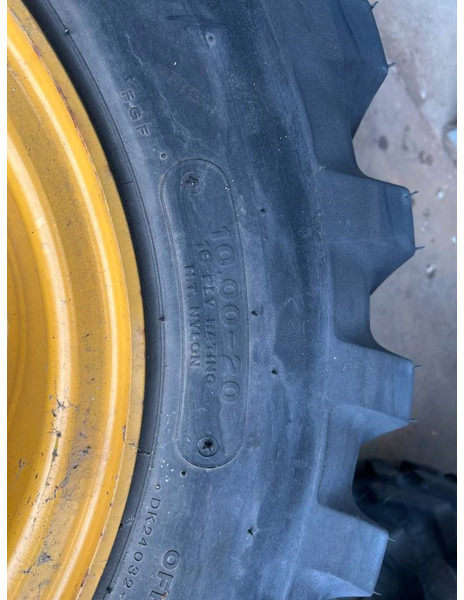 Bridgestone 1000 x 20 Set / 10.00 x 20: 4x2 Tyres - Goma dhe bandazhe për Makineri ndërtimi: foto 4 Bridgestone 1000 x 20 Set / 10.00 x 20: 4x2 Tyres - Goma dhe bandazhe për Makineri ndërtimi: foto 4