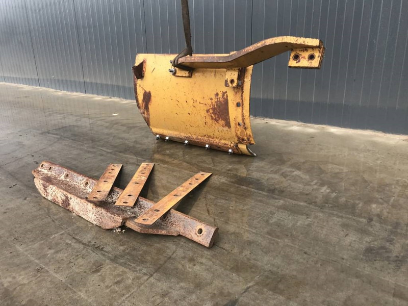 Cat Blade Extension 12H / 12K / 140H / 140K - Thikë për Makineri ndërtimi: foto 2 Cat Blade Extension 12H / 12K / 140H / 140K - Thikë për Makineri ndërtimi: foto 2