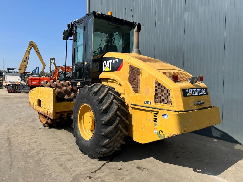 Cat CP76 - Rul: foto 3 Cat CP76 - Rul: foto 3
