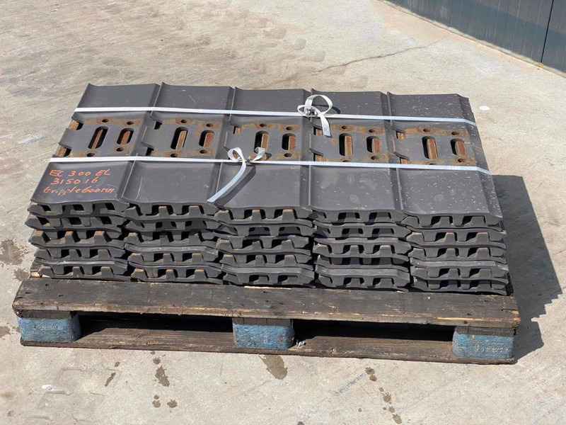 Hitachi EX270 / EX300 / EX310 Shoes/Pads - Telajo/ Shasia për Makineri ndërtimi: foto 4 Hitachi EX270 / EX300 / EX310 Shoes/Pads - Telajo/ Shasia për Makineri ndërtimi: foto 4