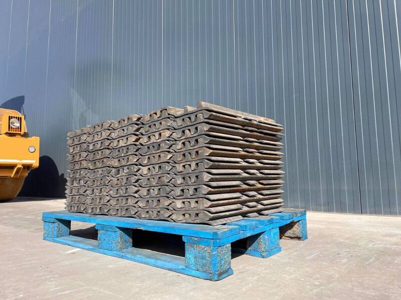 Hyundai R210 / R215 / R220 / R235 / R250 / R260 - Telajo/ Shasia për Makineri ndërtimi: foto 2 Hyundai R210 / R215 / R220 / R235 / R250 / R260 - Telajo/ Shasia për Makineri ndërtimi: foto 2