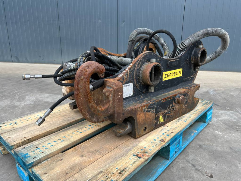 OilQuick OQ70/55 - 323F - Bashkues i shpejtë për Makineri ndërtimi: foto 1 OilQuick OQ70/55 - 323F - Bashkues i shpejtë për Makineri ndërtimi: foto 1