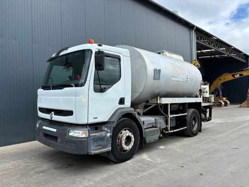 Renault Rincheval - 9.000 Liter - Autobitumatrice: foto 1 Renault Rincheval - 9.000 Liter - Autobitumatrice: foto 1
