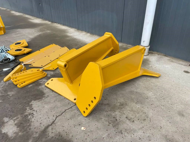 Urë ngritëse për Makineri ndërtimi i ri Volvo A25G: foto 12 Urë ngritëse për Makineri ndërtimi i ri Volvo A25G: foto 12