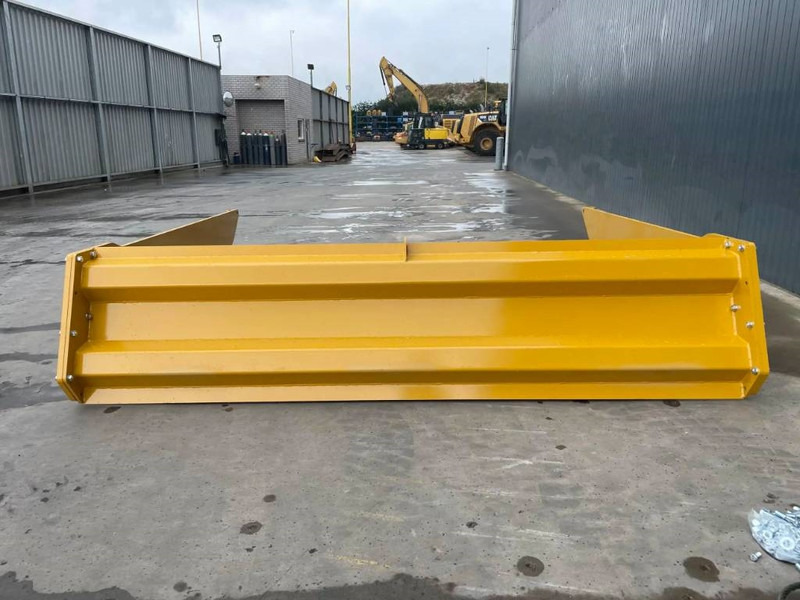 Urë ngritëse për Makineri ndërtimi i ri Volvo A25G: foto 11 Urë ngritëse për Makineri ndërtimi i ri Volvo A25G: foto 11