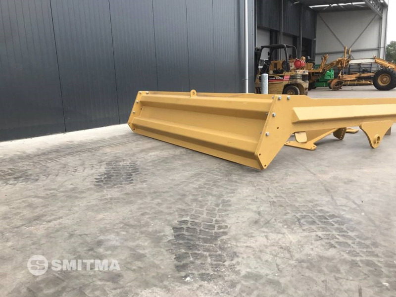 Volvo A30D - Urë ngritëse për Makineri ndërtimi: foto 3 Volvo A30D - Urë ngritëse për Makineri ndërtimi: foto 3
