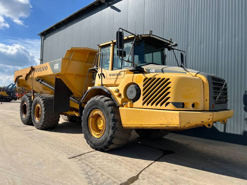 Volvo A30E - Shkarkues teleskopik: foto 3 Volvo A30E - Shkarkues teleskopik: foto 3