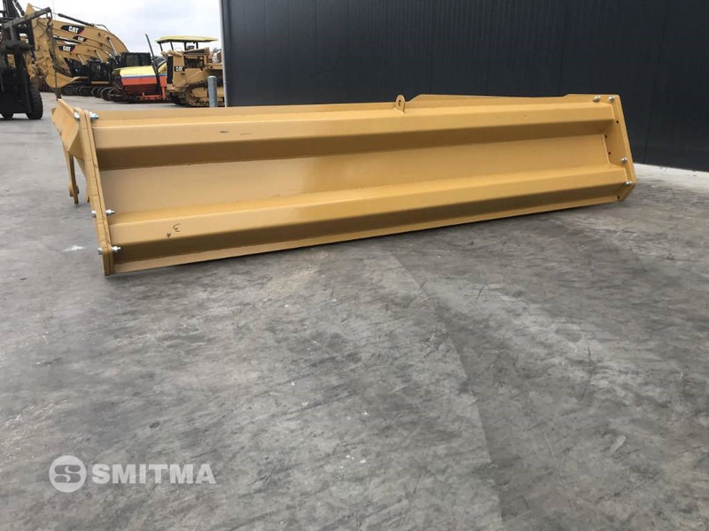 Volvo A40D - Urë ngritëse për Makineri ndërtimi: foto 4 Volvo A40D - Urë ngritëse për Makineri ndërtimi: foto 4