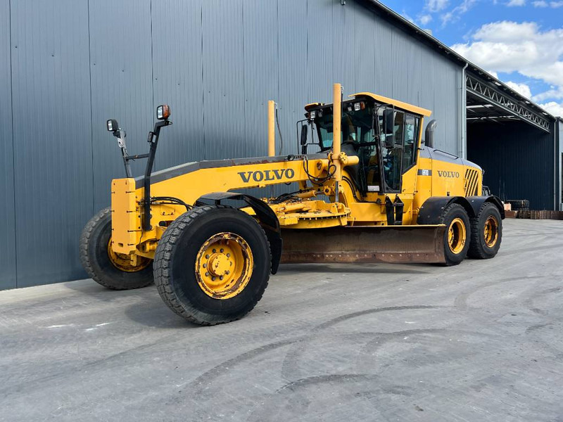 Volvo G970 - Makinë niveluese: foto 1 Volvo G970 - Makinë niveluese: foto 1