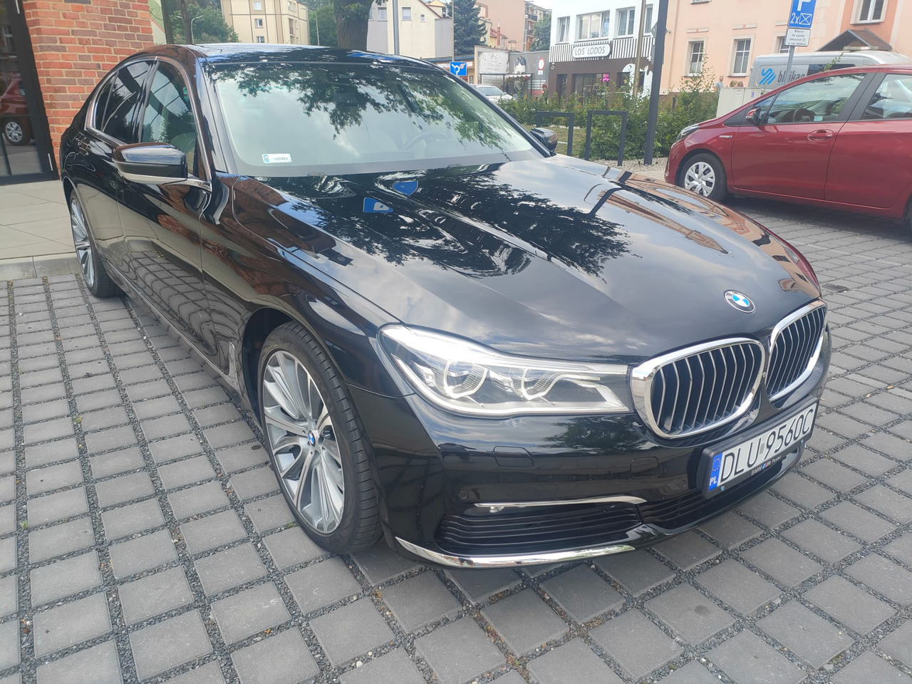 BMW 730D x-drive - Veturë: foto 2 BMW 730D x-drive - Veturë: foto 2