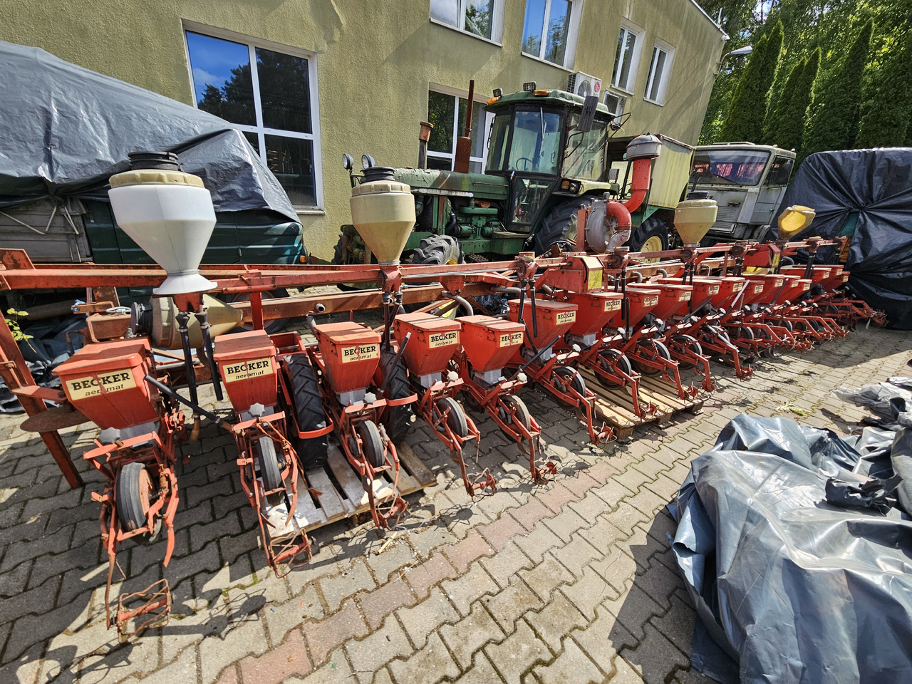 Becker Aeromat - Makinë mbjellëse precize: foto 2 Becker Aeromat - Makinë mbjellëse precize: foto 2