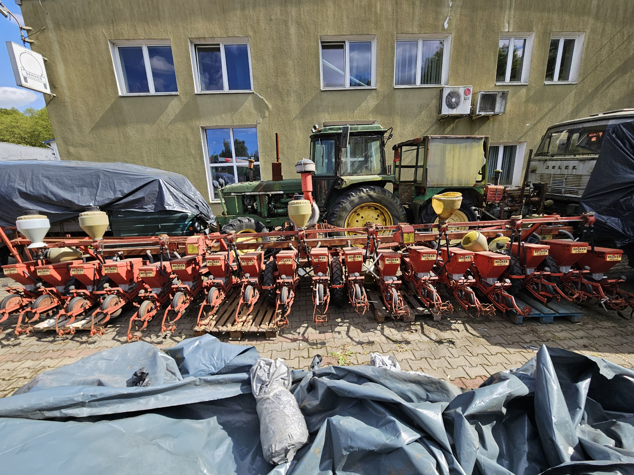 Becker Aeromat - Makinë mbjellëse precize: foto 1 Becker Aeromat - Makinë mbjellëse precize: foto 1