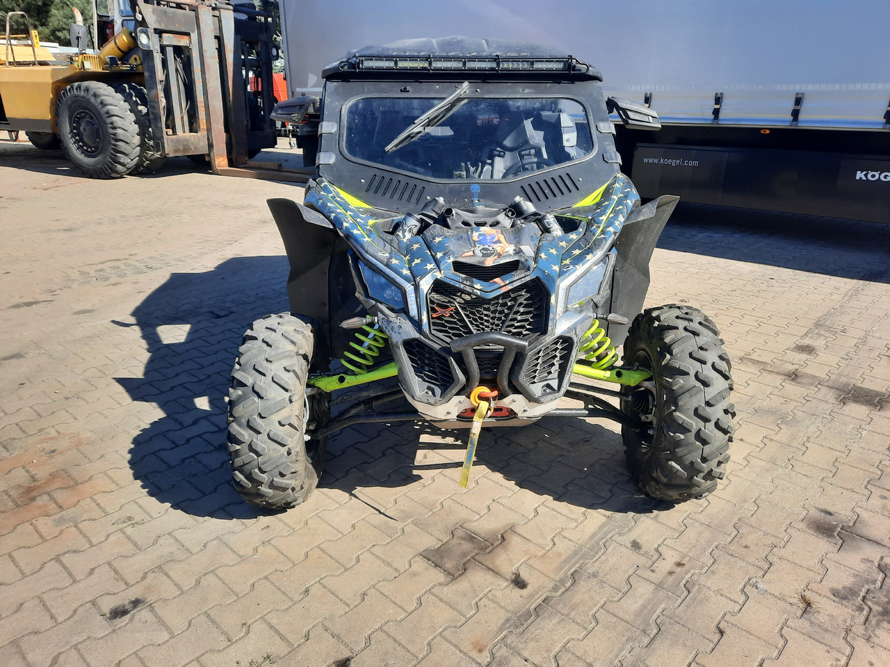 CAN-AM Maverick X3 XDS z homologacją - ATV/ Qarku virtual: foto 4 CAN-AM Maverick X3 XDS z homologacją - ATV/ Qarku virtual: foto 4