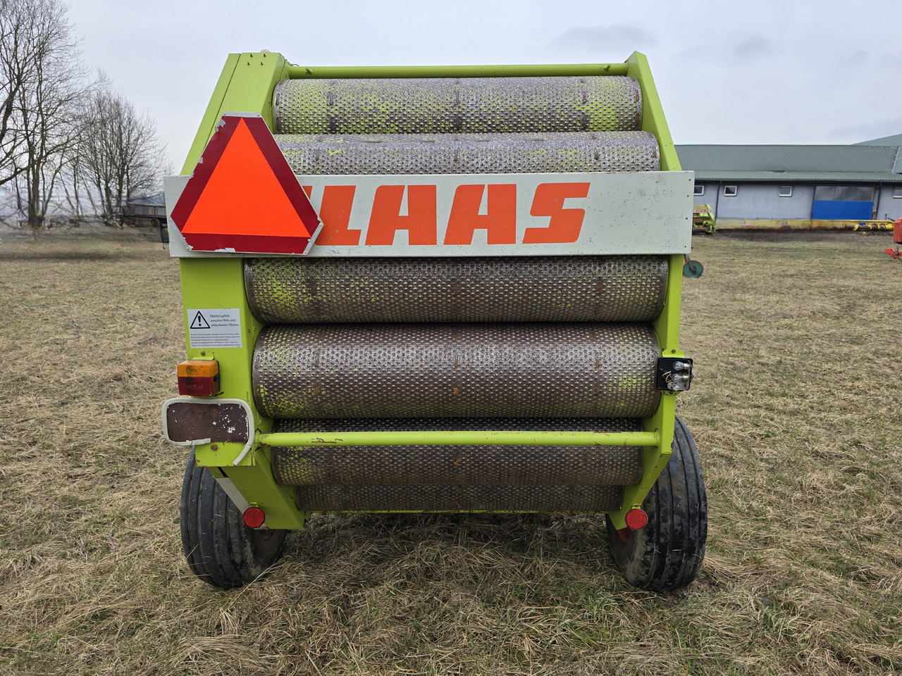 CLAAS ROLLANT 44s - Dengmbledhëse e rrumbullakët: foto 5 CLAAS ROLLANT 44s - Dengmbledhëse e rrumbullakët: foto 5