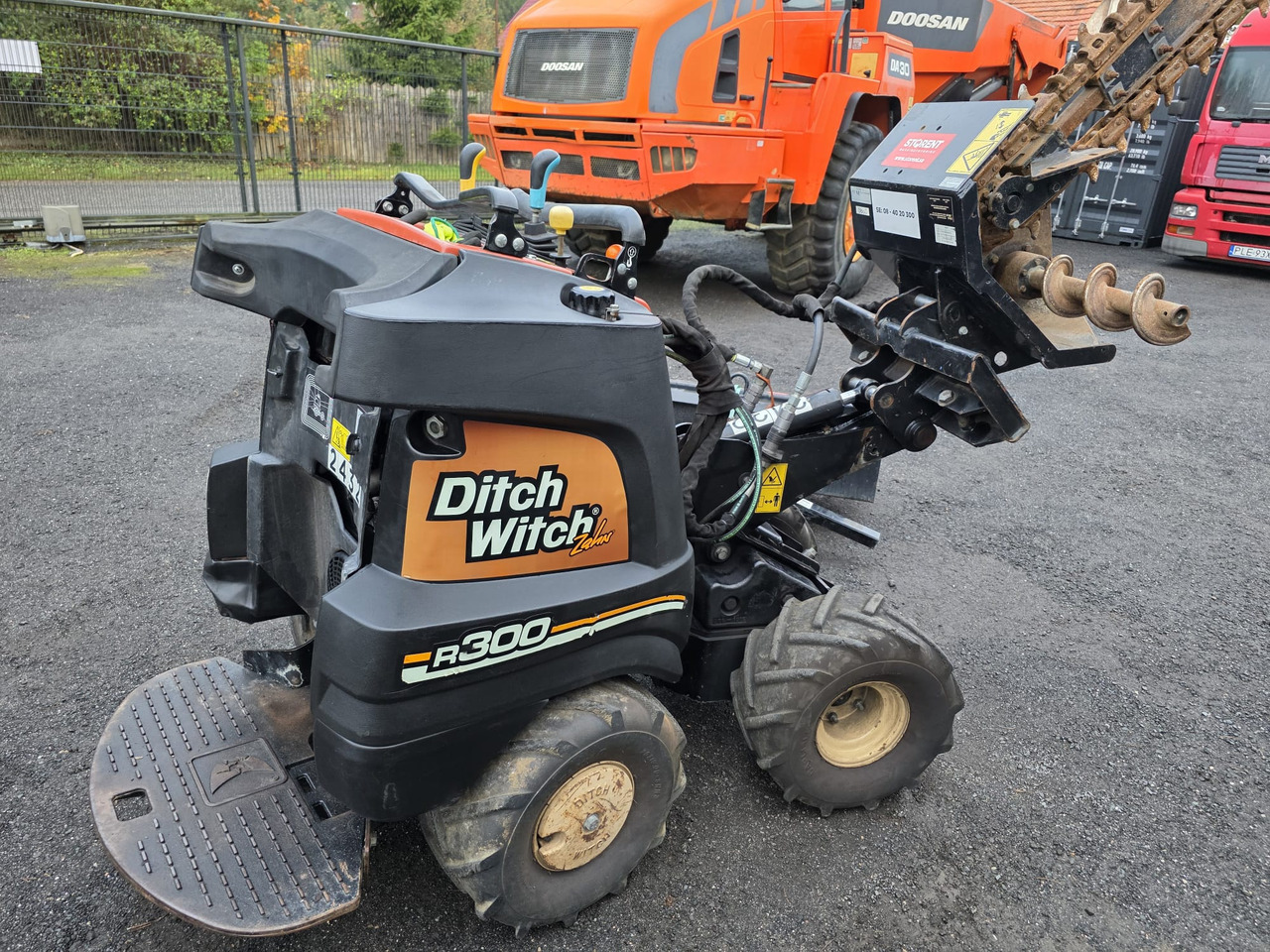 Ditch Witch R300 - Miniekskavator: foto 4 Ditch Witch R300 - Miniekskavator: foto 4