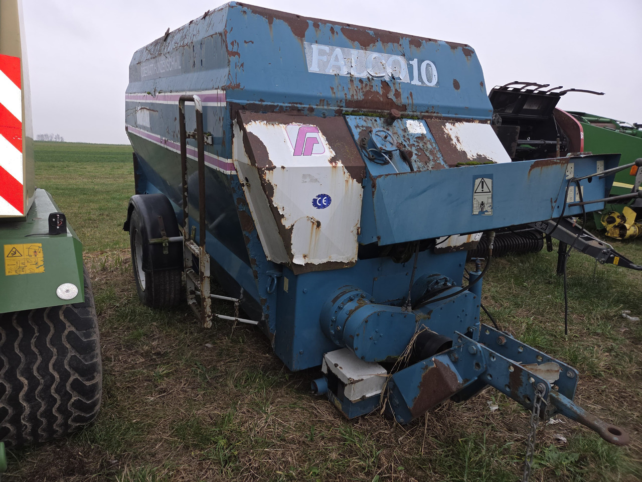 FALCO 10 m3 - Vagon për përzierjen e foragjereve: foto 3 FALCO 10 m3 - Vagon për përzierjen e foragjereve: foto 3