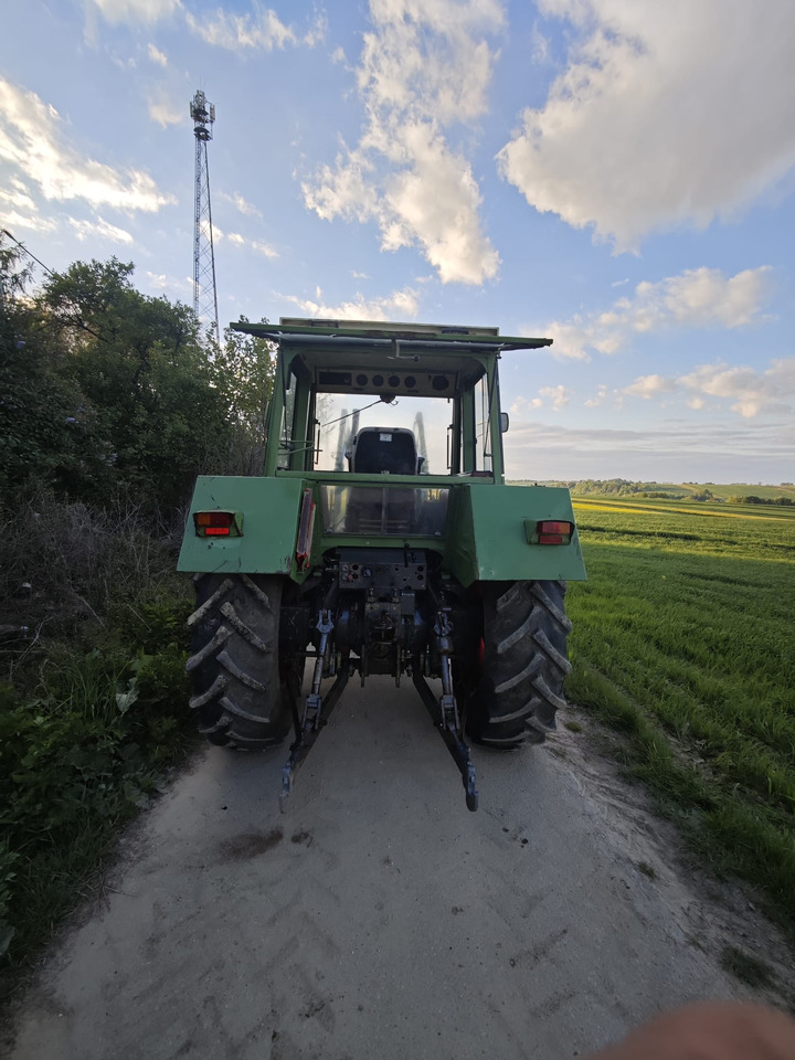 FENDT Favorit 611 LS turbomatik + TUR - Traktor: foto 5 FENDT Favorit 611 LS turbomatik + TUR - Traktor: foto 5