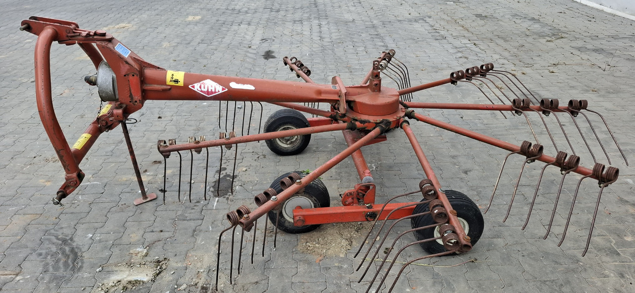 KUHN GA 300 GM - Barkthyese/ Shkundës bari: foto 2 KUHN GA 300 GM - Barkthyese/ Shkundës bari: foto 2