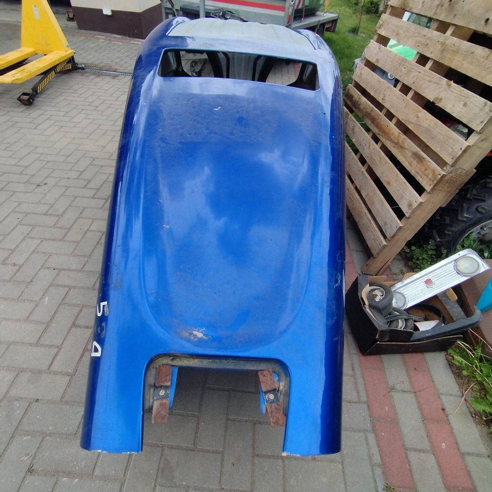 New Holland T8 - Trupi dhe të jashtme për Makineri bujqësore: foto 3 New Holland T8 - Trupi dhe të jashtme për Makineri bujqësore: foto 3