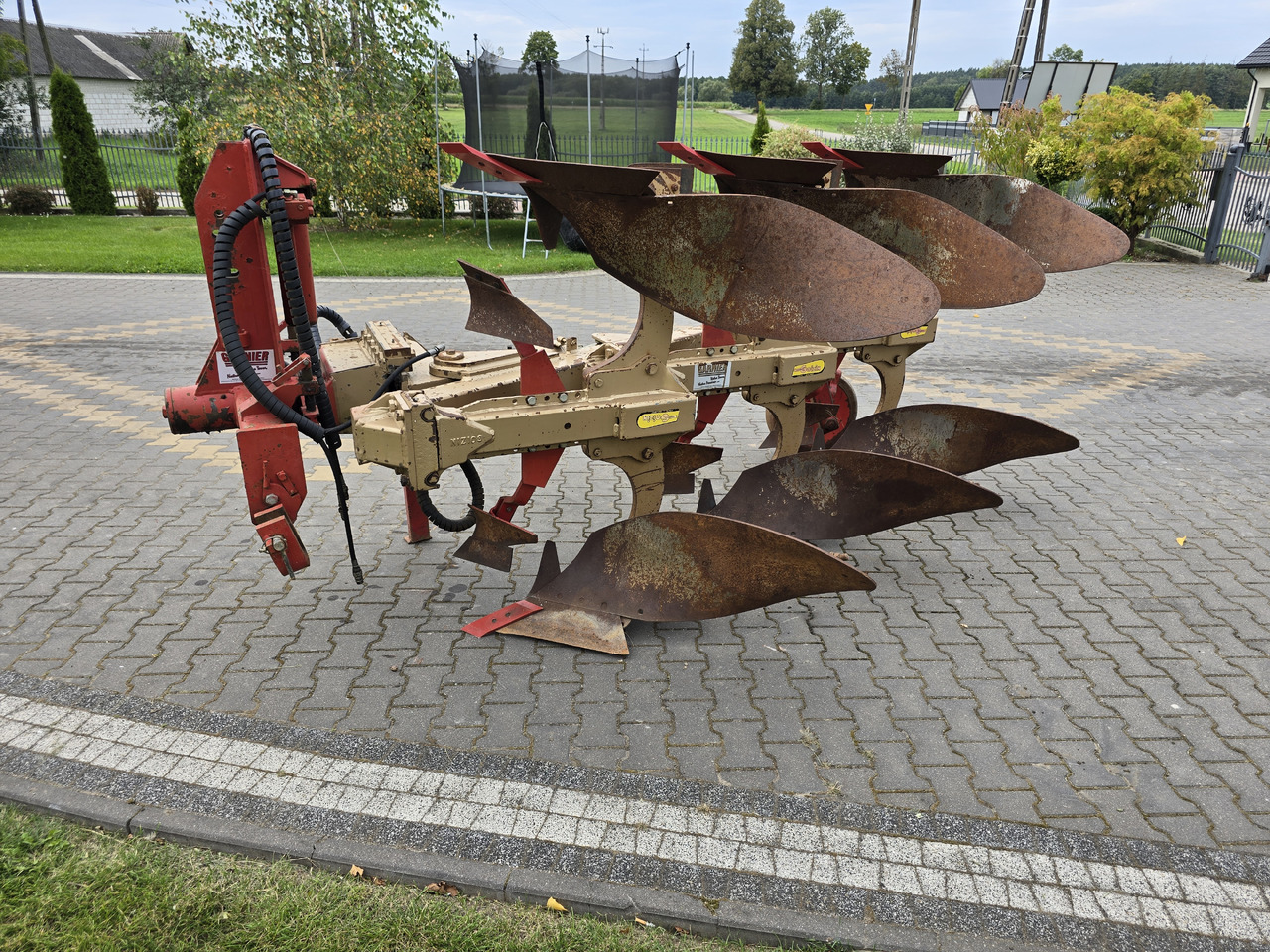 SOC CHARRUES GOIZIN 704 7090 - Plug: foto 1 SOC CHARRUES GOIZIN 704 7090 - Plug: foto 1