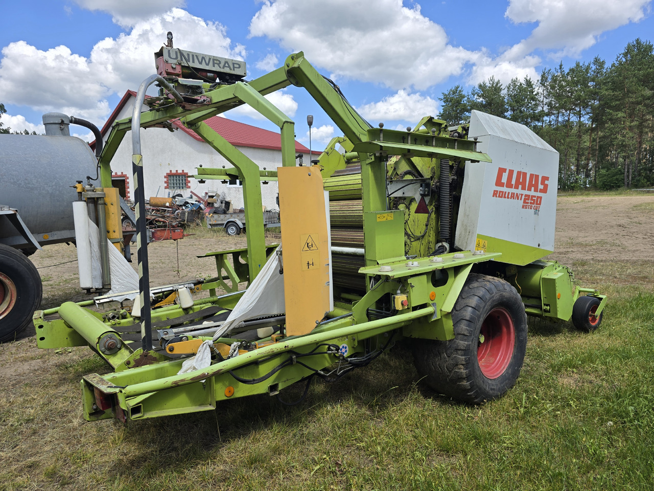 Claas ROLLANT 250 Roto Cut - Dengmbledhëse e rrumbullakët: foto 5 Claas ROLLANT 250 Roto Cut - Dengmbledhëse e rrumbullakët: foto 5