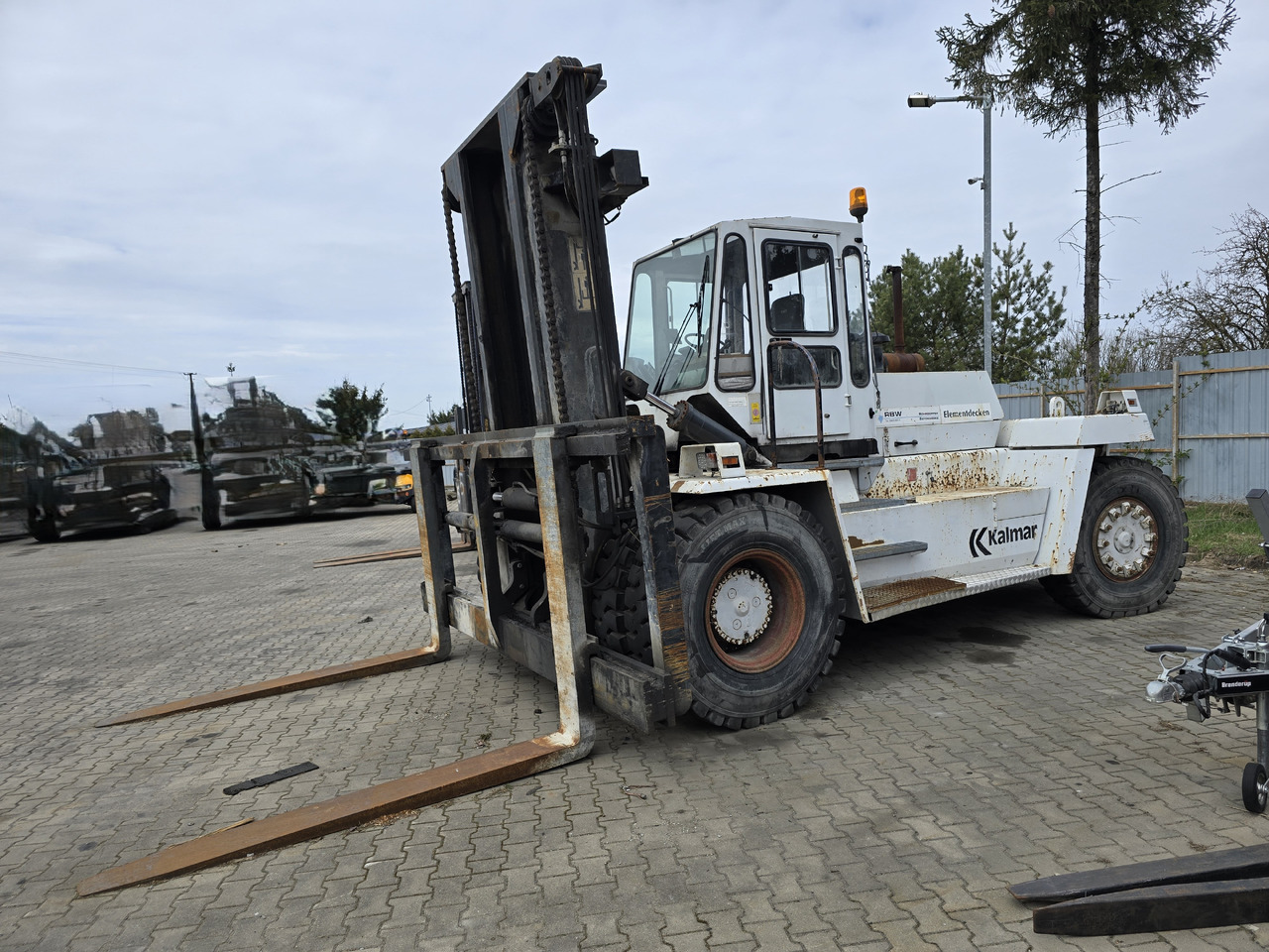 Kalmar DC18-1200N LB - Transportjer kontejnerësh/ Kamion me karroceri të çmontueshme: foto 2 Kalmar DC18-1200N LB - Transportjer kontejnerësh/ Kamion me karroceri të çmontueshme: foto 2