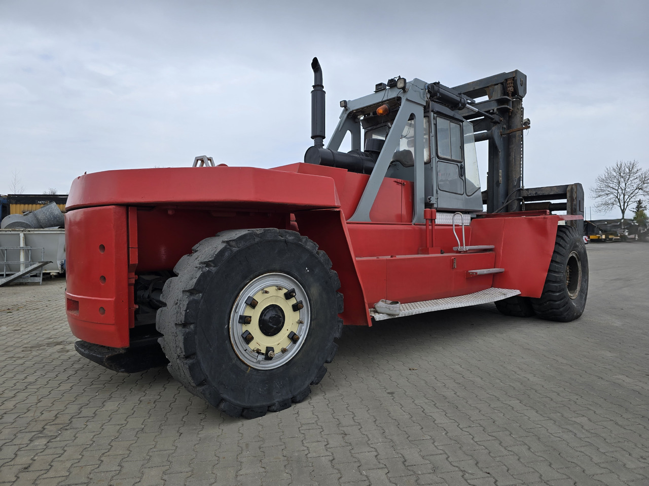 Kalmar KALMAR DCD420-12 - Ekskavator kontejnerësh: foto 5 Kalmar KALMAR DCD420-12 - Ekskavator kontejnerësh: foto 5