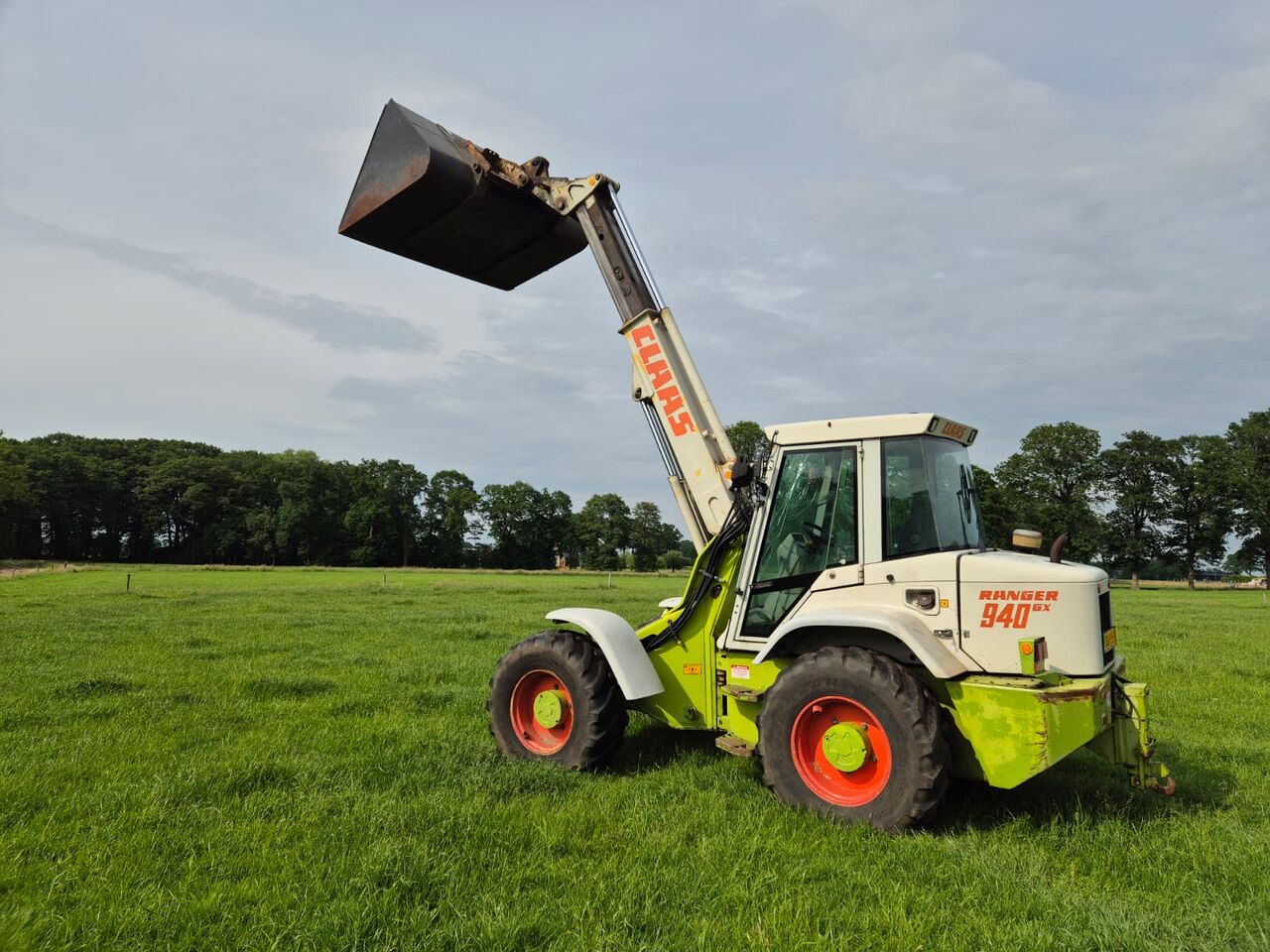Claas Ranger 940 RX - Fadrom me goma: foto 4 Claas Ranger 940 RX - Fadrom me goma: foto 4