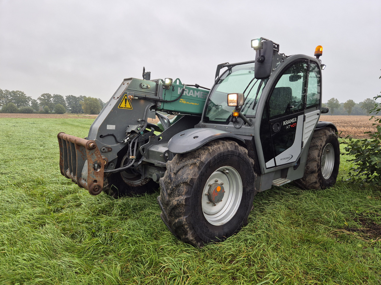 Kramer KT 407 Ecospeed Vario - Ekskavator teleskopik: foto 1 Kramer KT 407 Ecospeed Vario - Ekskavator teleskopik: foto 1