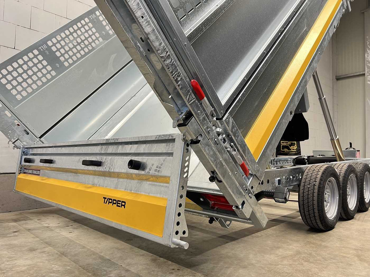 BRIAN_JAMES Cargo Tipper 2 3-Achser Gitter Rückwärtskipper - Rimorkio vetëshkarkuese: foto 5 BRIAN_JAMES Cargo Tipper 2 3-Achser Gitter Rückwärtskipper - Rimorkio vetëshkarkuese: foto 5