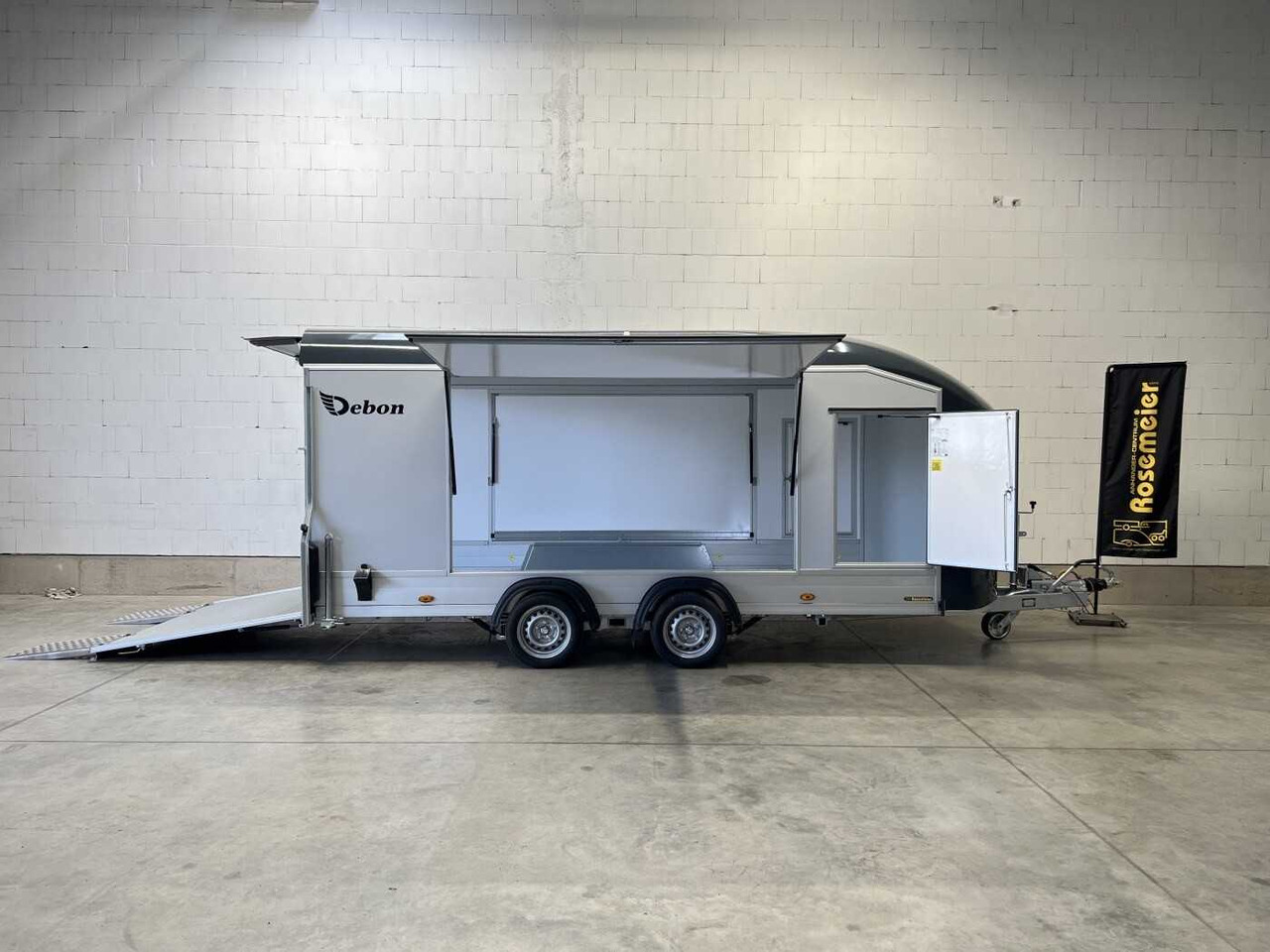 CHEVAL LIBERTE DEBON C1000 Roadster Autotransporter geschlossen - Rimorkio autotransportuese: foto 1 CHEVAL LIBERTE DEBON C1000 Roadster Autotransporter geschlossen - Rimorkio autotransportuese: foto 1