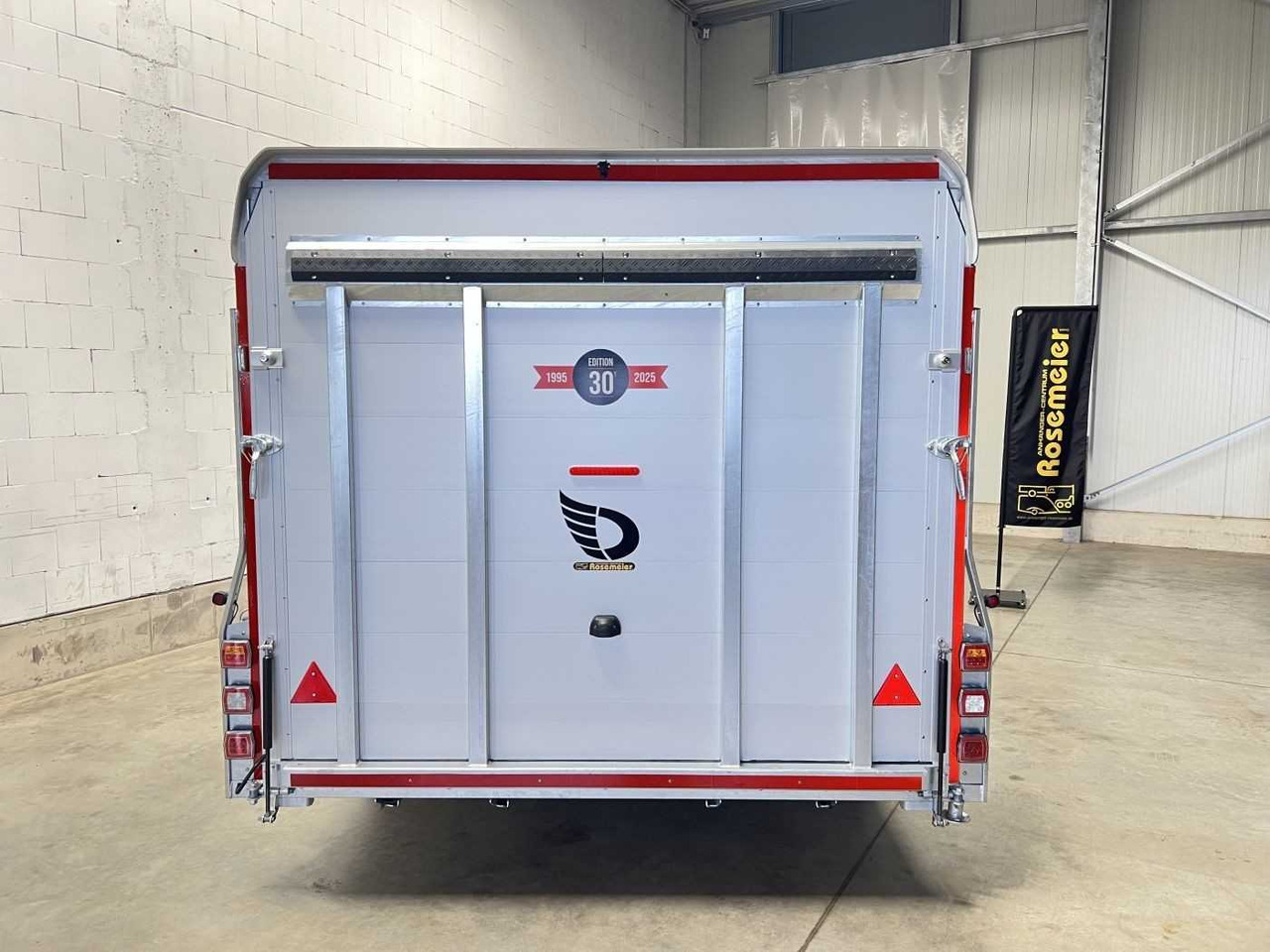 CHEVAL LIBERTE DEBON C2000 Roadster ALF Autotransporter geschlossen - Rimorkio autotransportuese: foto 4 CHEVAL LIBERTE DEBON C2000 Roadster ALF Autotransporter geschlossen - Rimorkio autotransportuese: foto 4