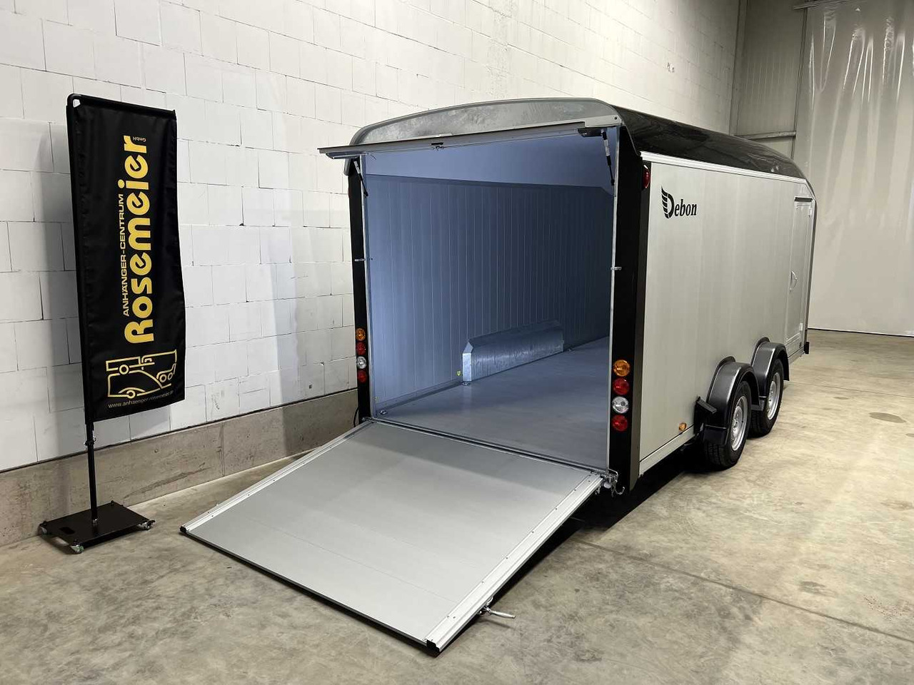 CHEVAL LIBERTE DEBON C900 Roadster Kofferanhänger - Rimorkio me vagonetë të mbyllur: foto 5 CHEVAL LIBERTE DEBON C900 Roadster Kofferanhänger - Rimorkio me vagonetë të mbyllur: foto 5