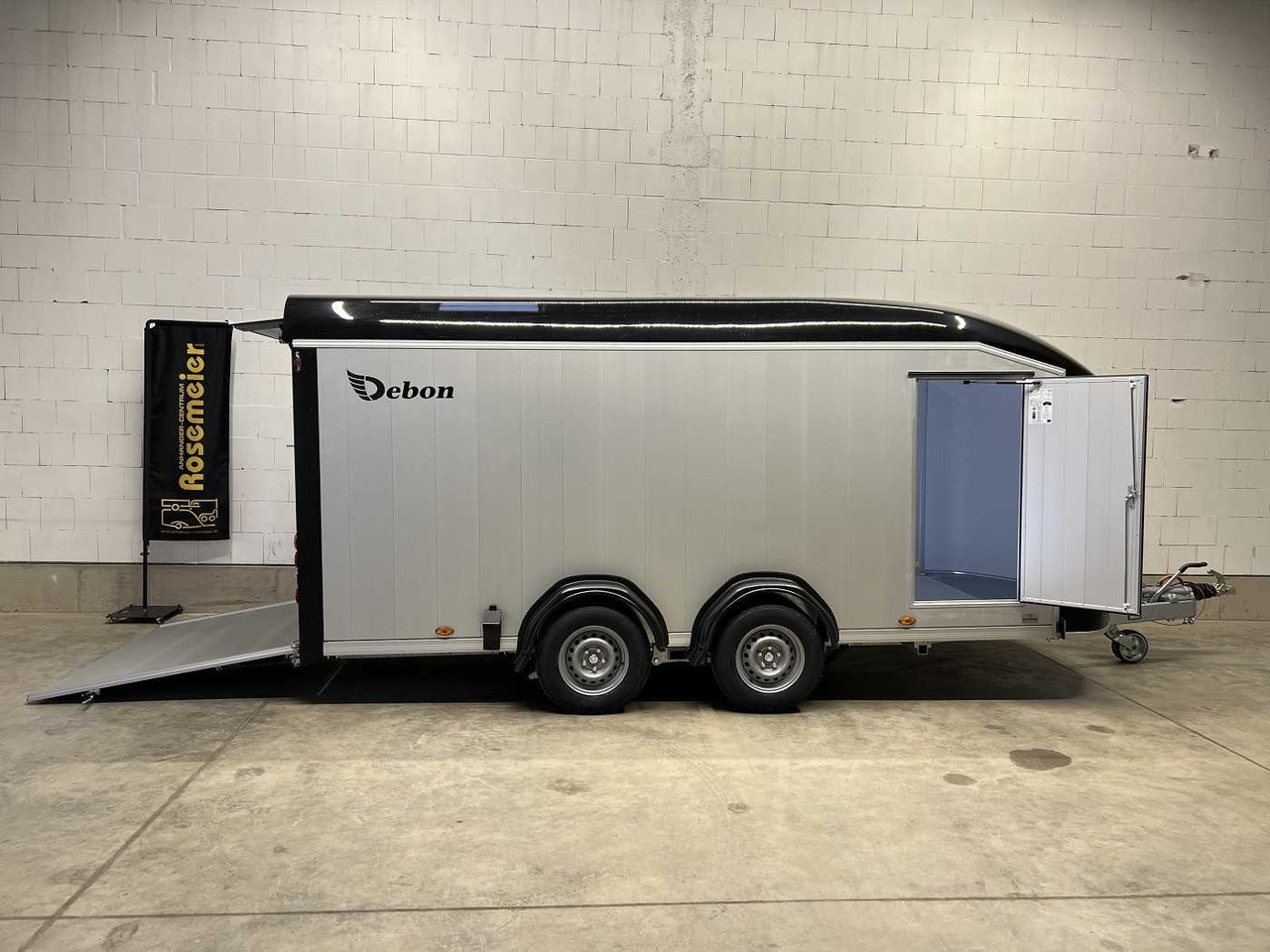 CHEVAL LIBERTE DEBON C900 Roadster Kofferanhänger - Rimorkio me vagonetë të mbyllur: foto 2 CHEVAL LIBERTE DEBON C900 Roadster Kofferanhänger - Rimorkio me vagonetë të mbyllur: foto 2
