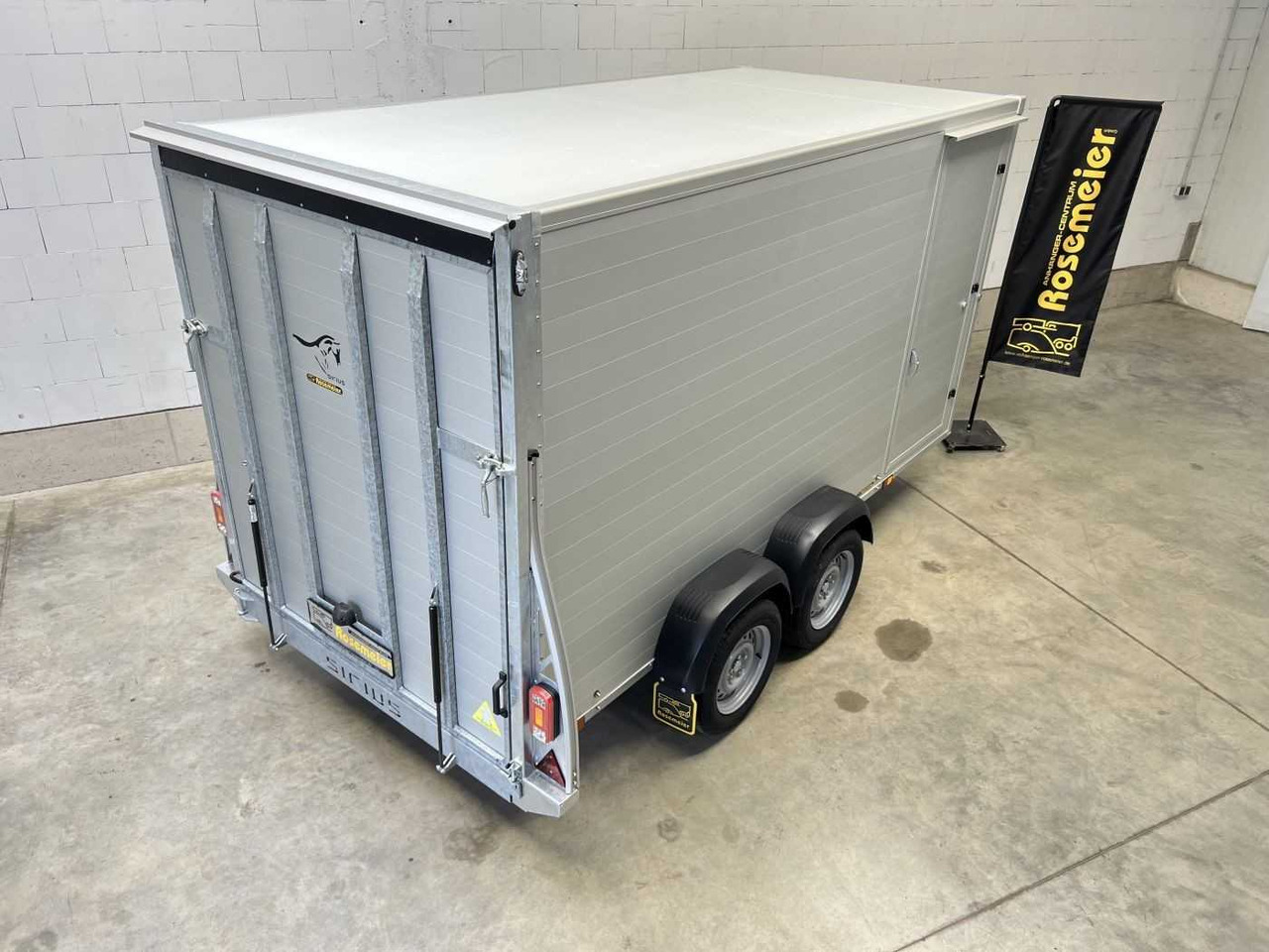 Kargo G150 Kofferanhänger Sirius - Rimorkio me vagonetë të mbyllur: foto 5 Kargo G150 Kofferanhänger Sirius - Rimorkio me vagonetë të mbyllur: foto 5
