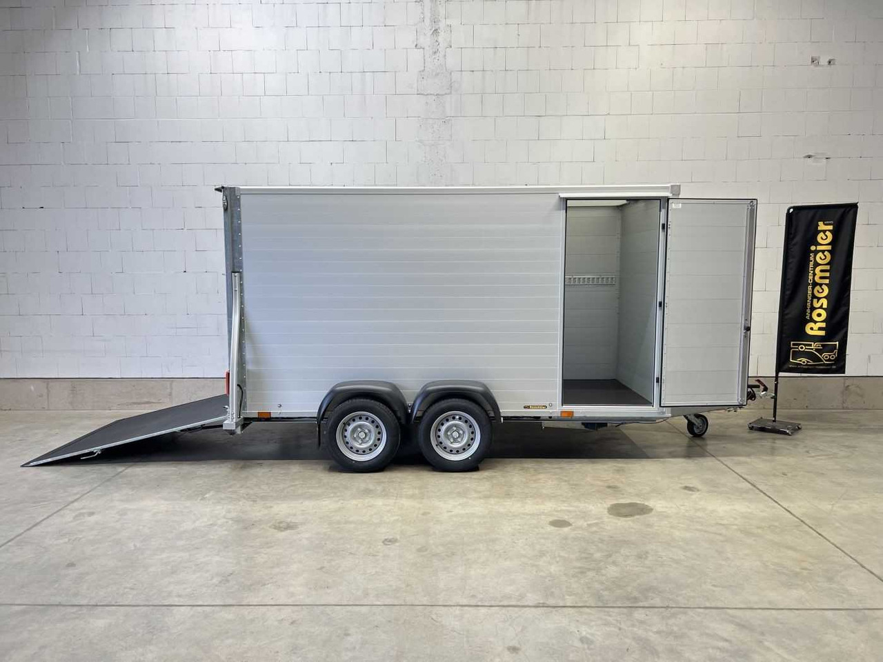 Kargo G150 Kofferanhänger Sirius - Rimorkio me vagonetë të mbyllur: foto 1 Kargo G150 Kofferanhänger Sirius - Rimorkio me vagonetë të mbyllur: foto 1