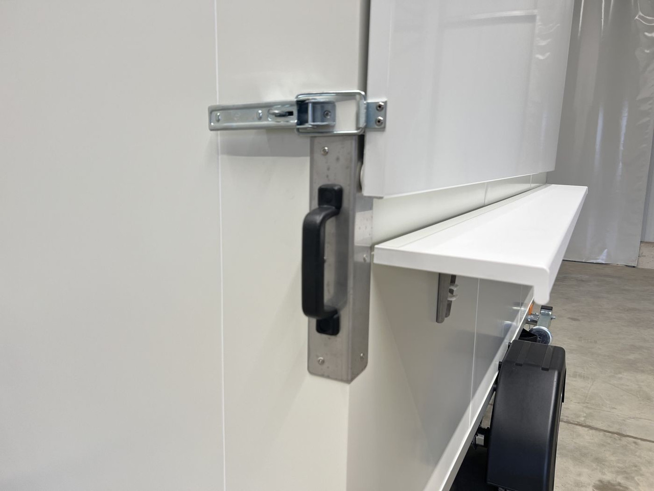 Rimorkio shpërndarëse i ri ROSEMEIER VE Kassenhäuschen TK C 08.25 Verkaufsanhänger: foto 22 Rimorkio shpërndarëse i ri ROSEMEIER VE Kassenhäuschen TK C 08.25 Verkaufsanhänger: foto 22