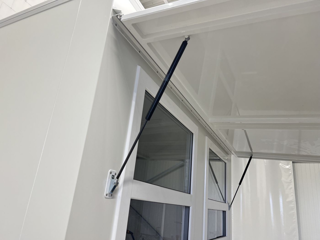 Rimorkio shpërndarëse i ri ROSEMEIER VE Kassenhäuschen TK C 08.25 Verkaufsanhänger: foto 20 Rimorkio shpërndarëse i ri ROSEMEIER VE Kassenhäuschen TK C 08.25 Verkaufsanhänger: foto 20