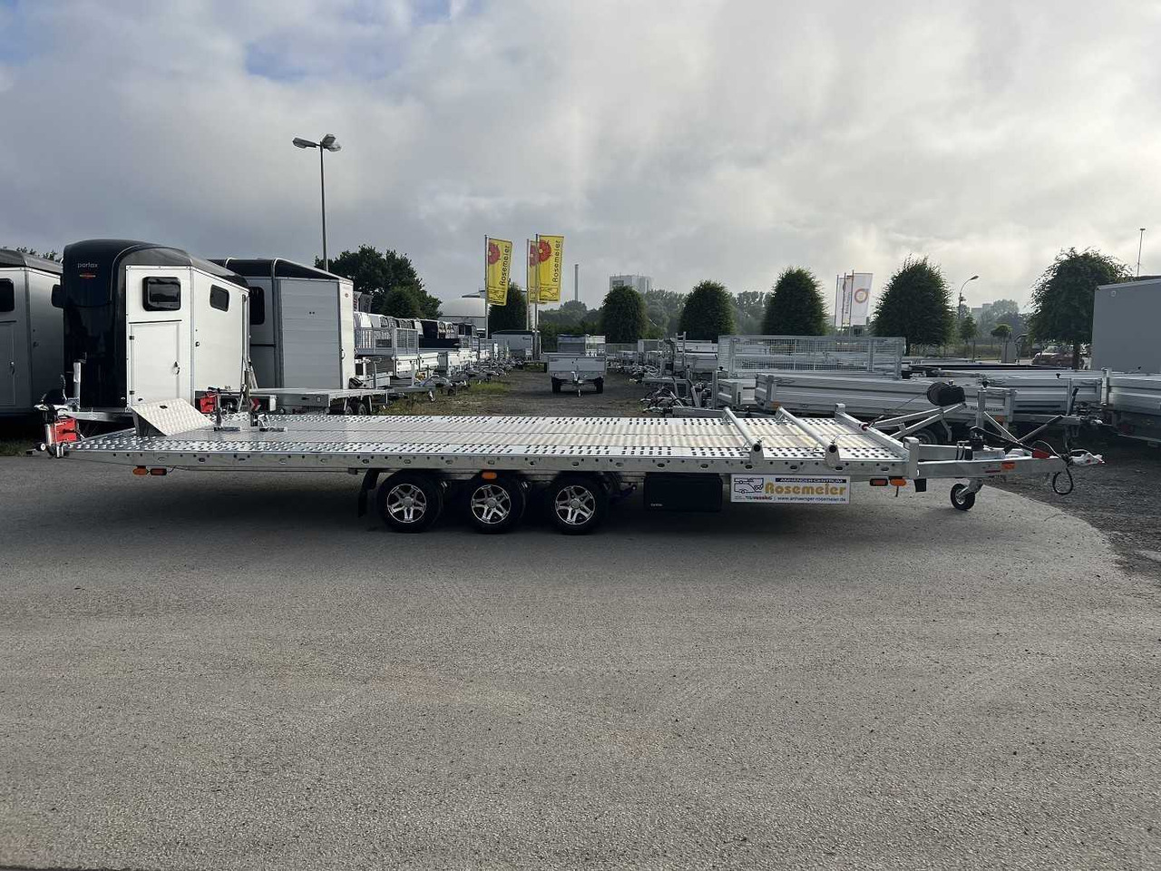VEZEKO Jumbola 35.60 Tridem Autotransporter - Rimorkio autotransportuese: foto 2 VEZEKO Jumbola 35.60 Tridem Autotransporter - Rimorkio autotransportuese: foto 2