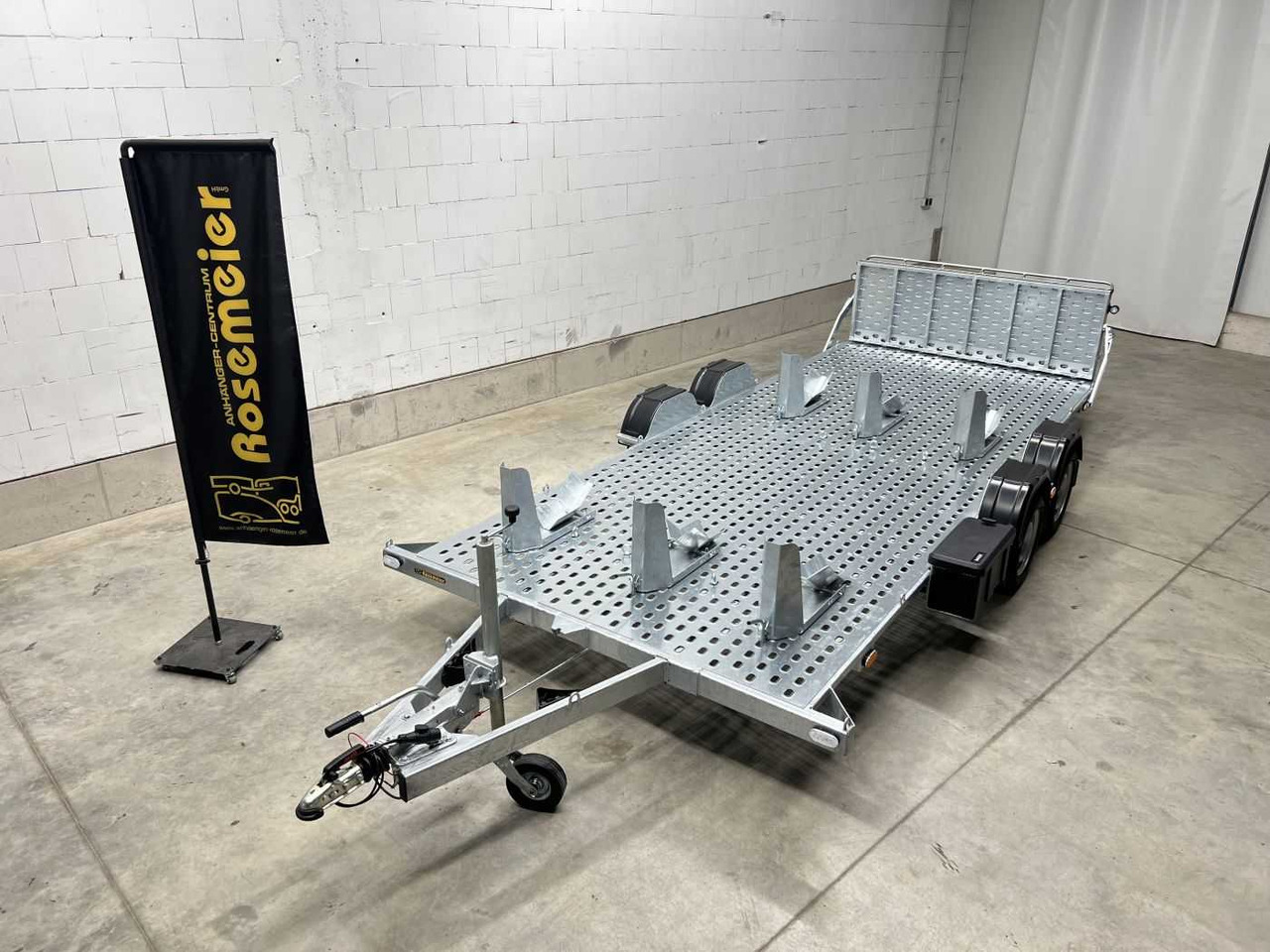 Rimorkio për motoçikleta VEZEKO Motovan D 27+Box Motorradanhänger: foto 30
